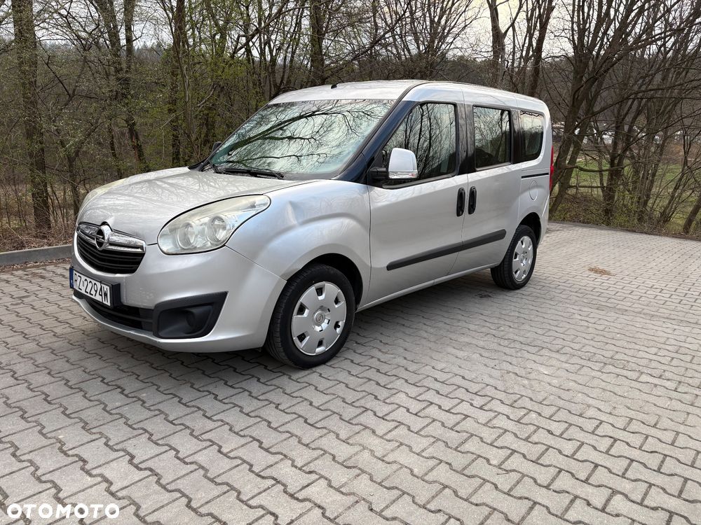 Opel Combo 1.6 CDTI EcoFLEX Cosmo Eu6 - 2