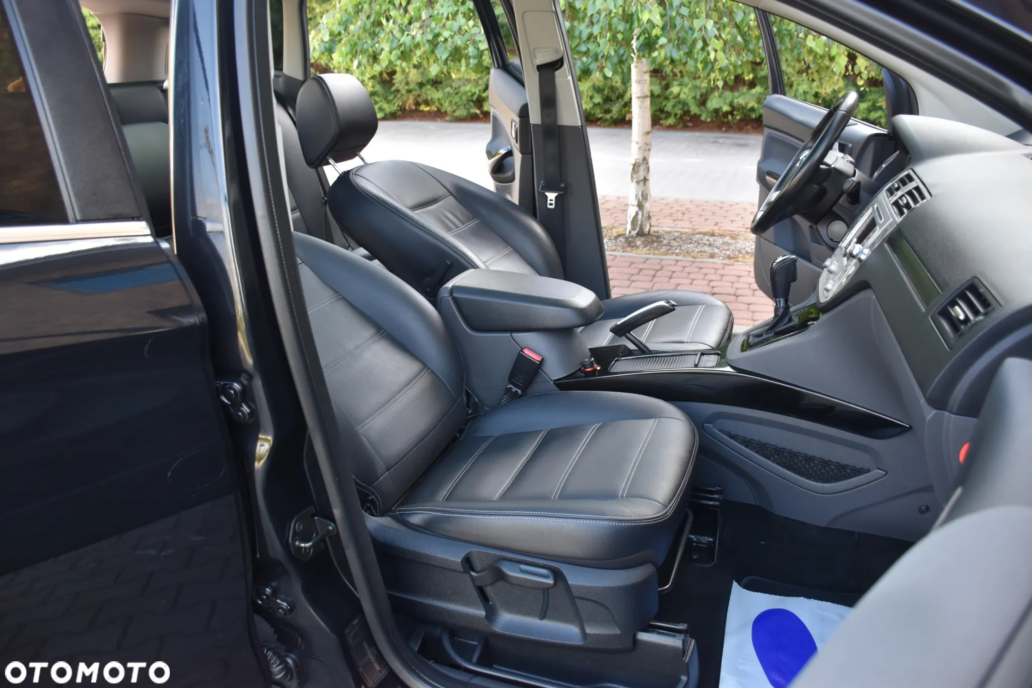 Ford Kuga 2.0 TDCi 4x4 Titanium - 11