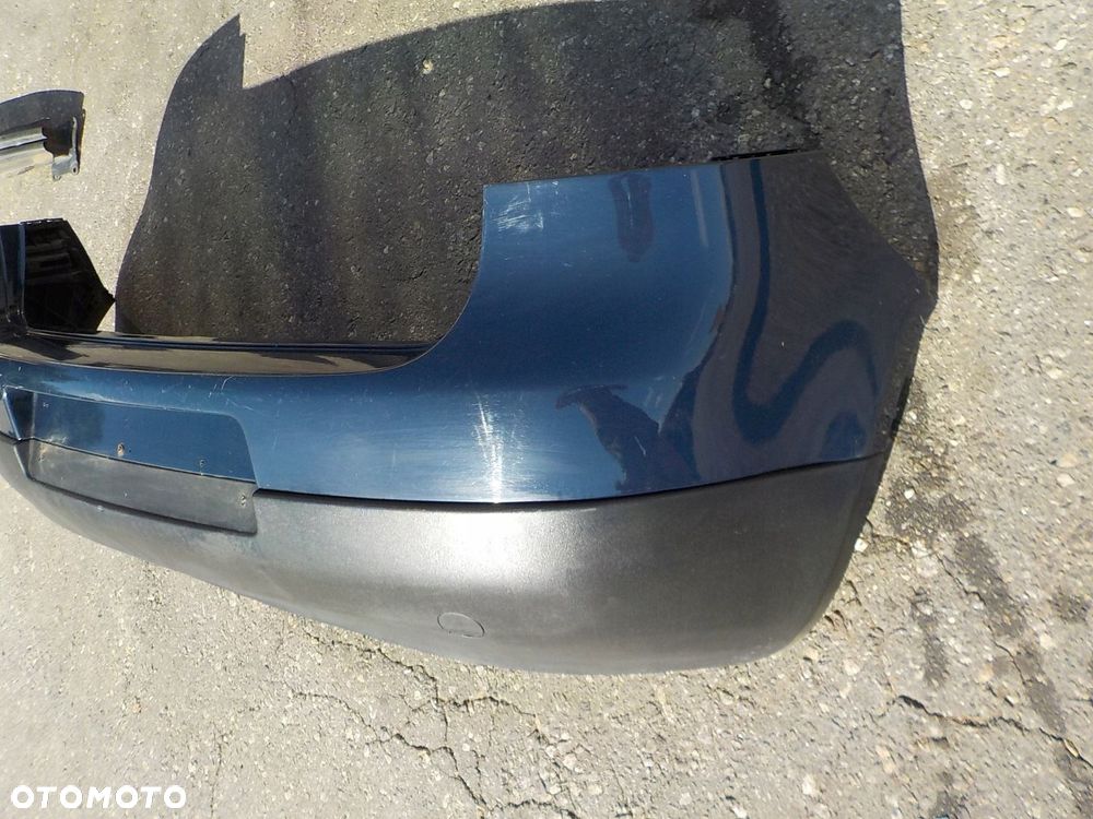 zderzak tył kompletny vw golf V 3D HB 2005r - 3