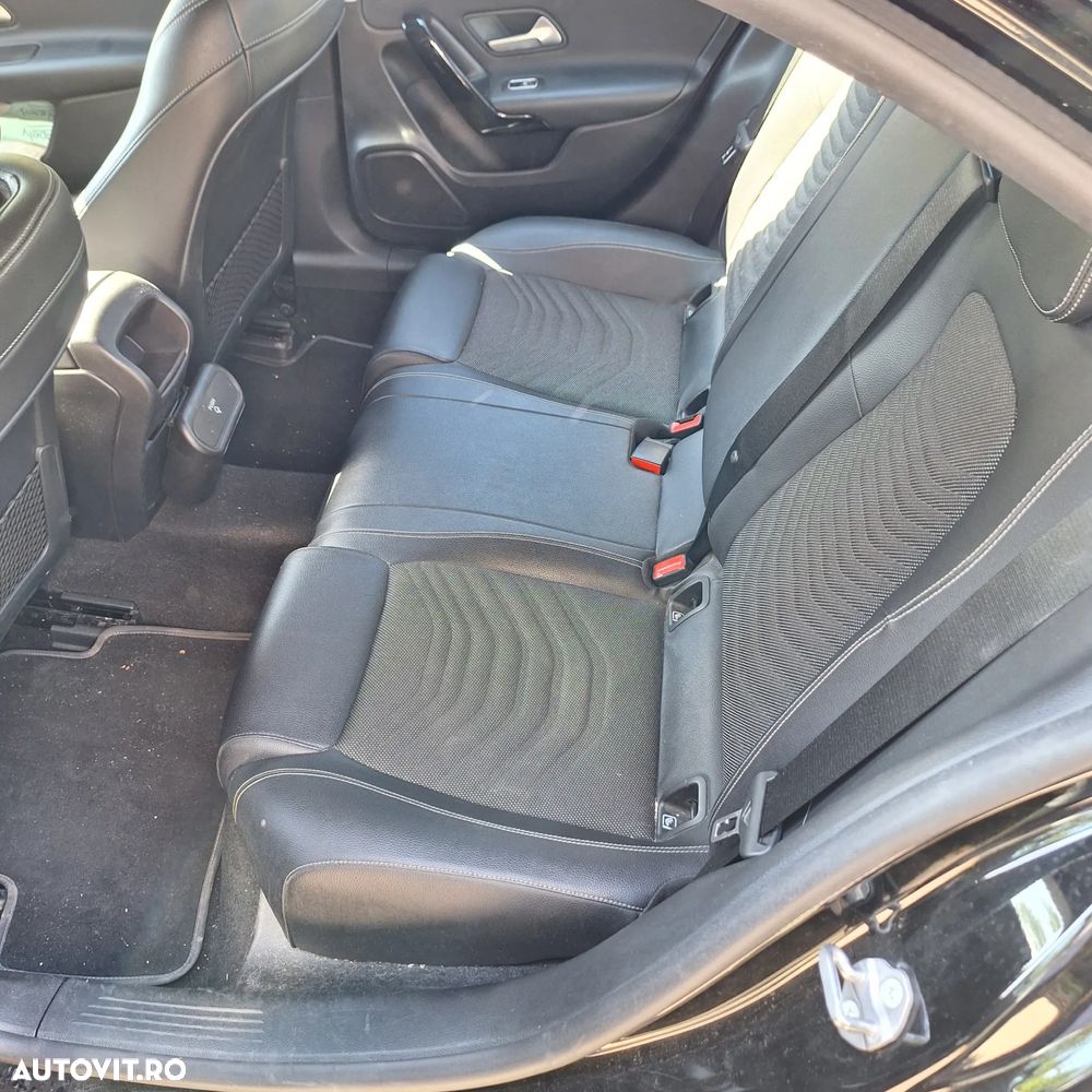 Mercedes-Benz A 200 Sedan 4MATIC Aut. - 15