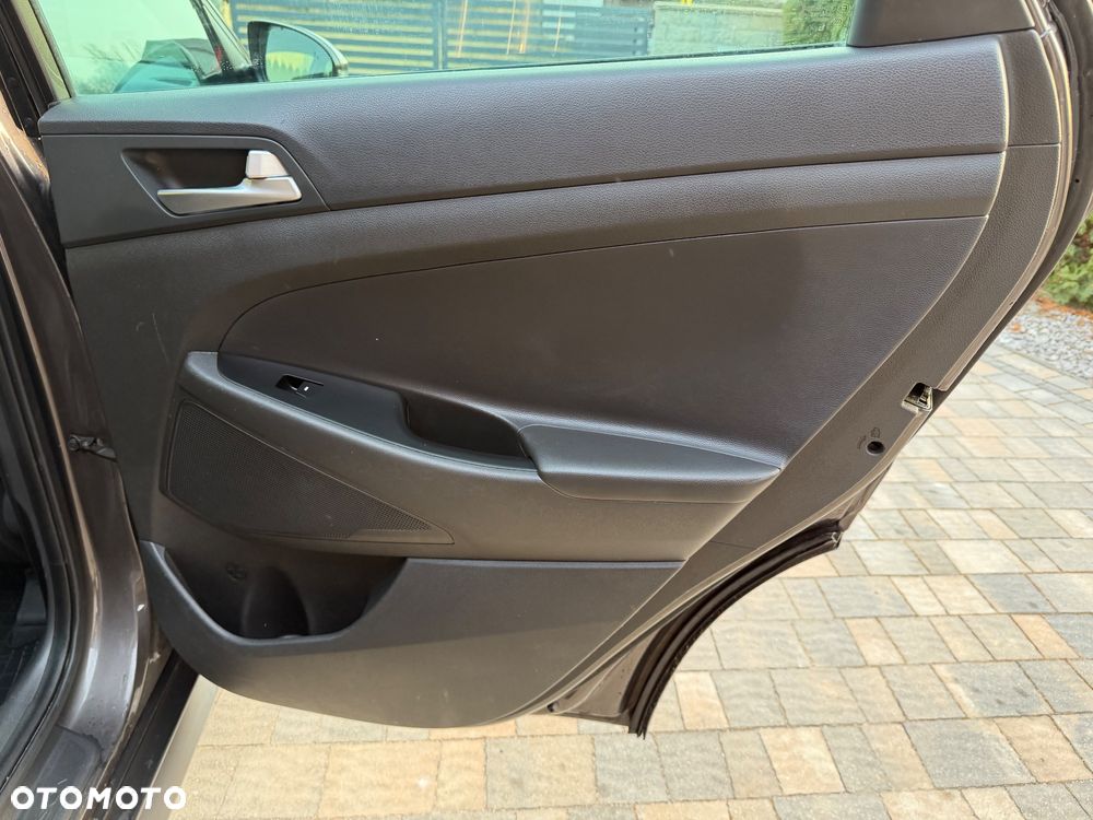 Hyundai Tucson blue 1.7 CRDi 2WD DCT Premium - 29