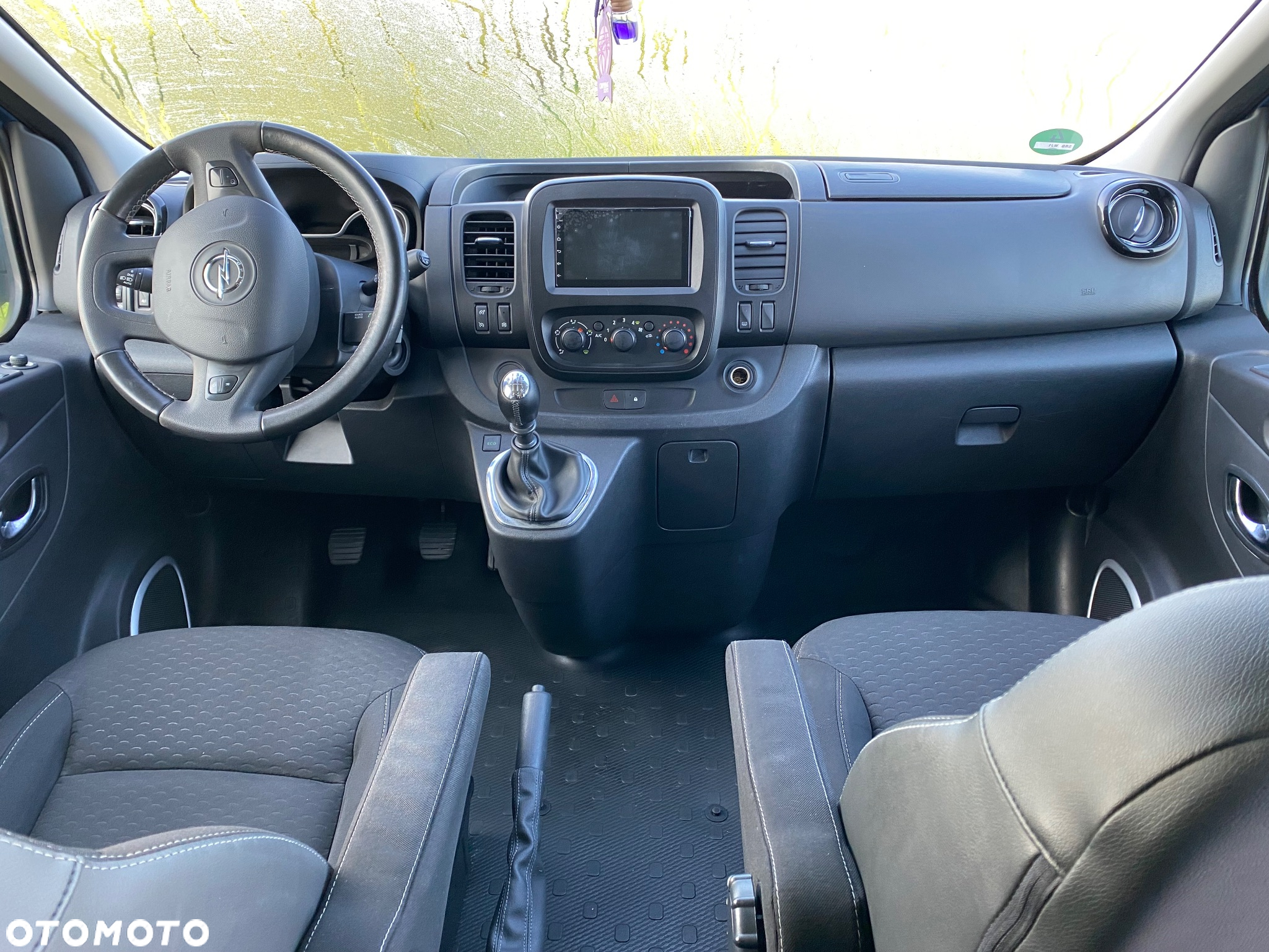Opel Vivaro L2H1 2.9t Edition Tour - 12