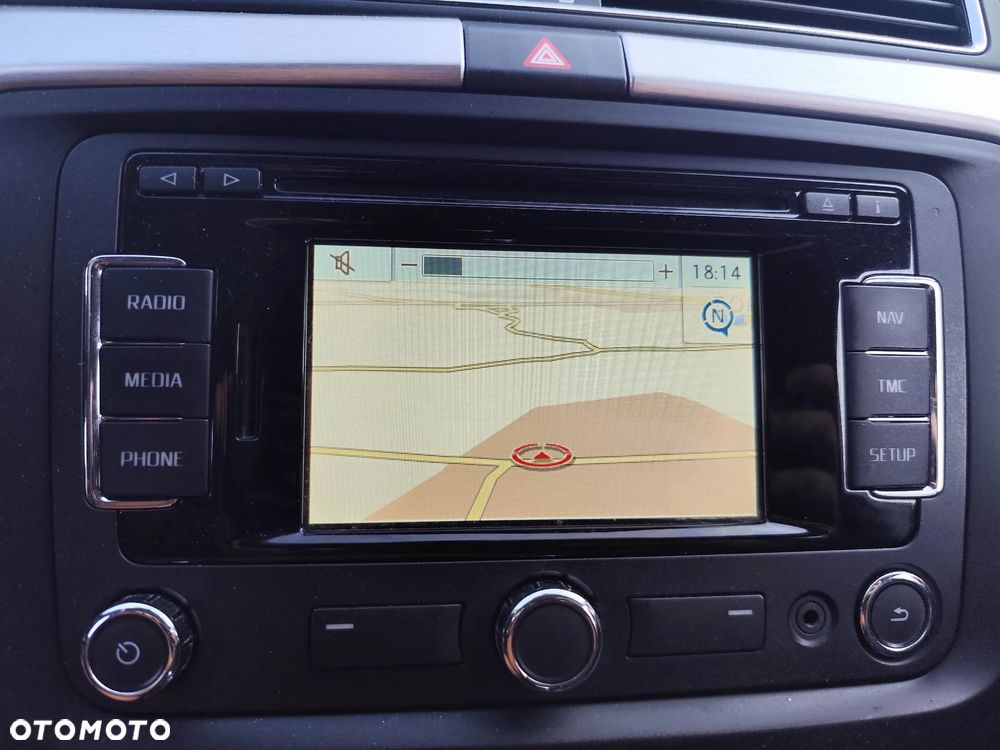 Skoda Superb 2.0 TDI DSG Elegance - 14