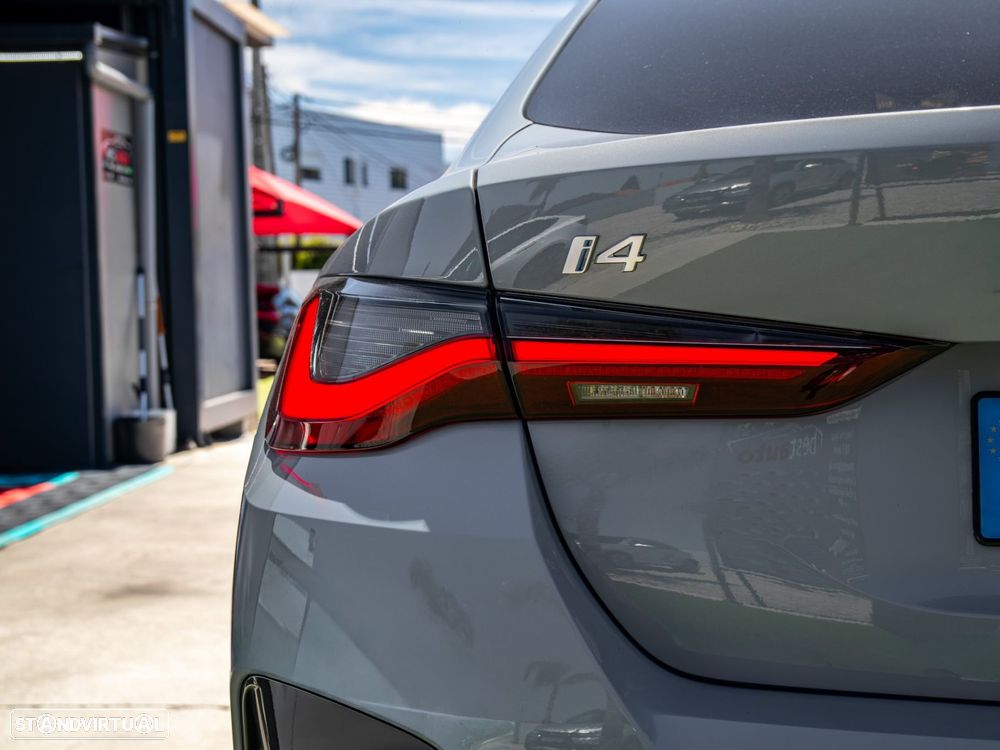 BMW i4 eDrive40 Pack Desportivo M - 12