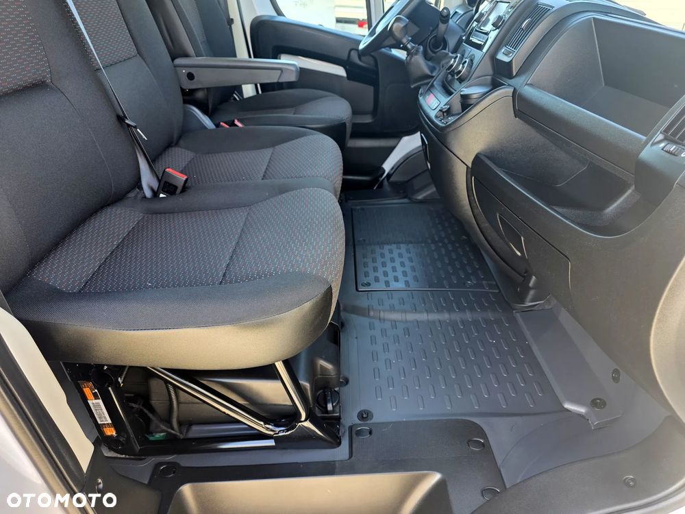 Peugeot BOXER 2,2 HDI 140 KONNY KONTENER 4,3M WINDA KLIMA WEBASTO LEDY GWARANCJA - 20