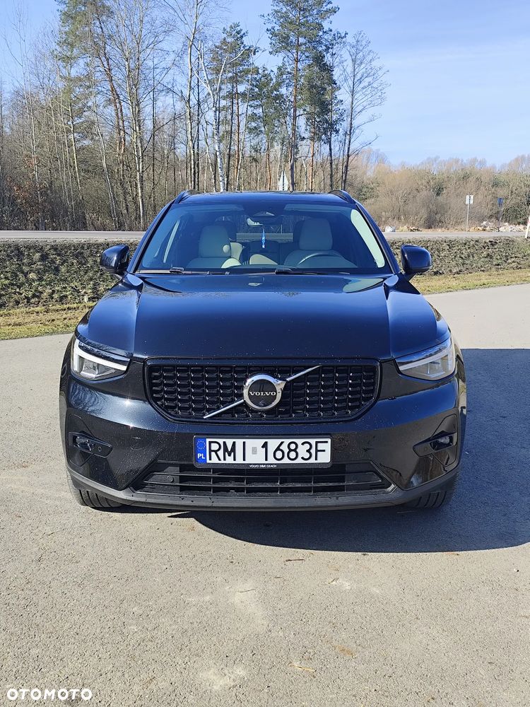 Volvo XC 40 B5 AWD Ultimate Dark - 2