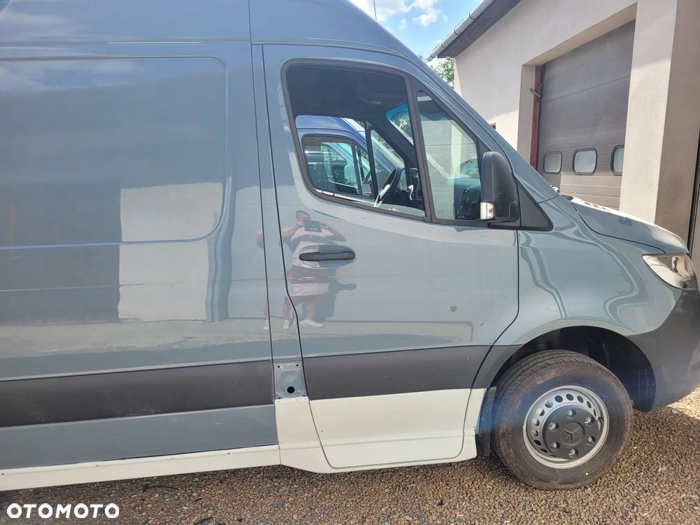 Mercedes-Benz Sprinter - 6