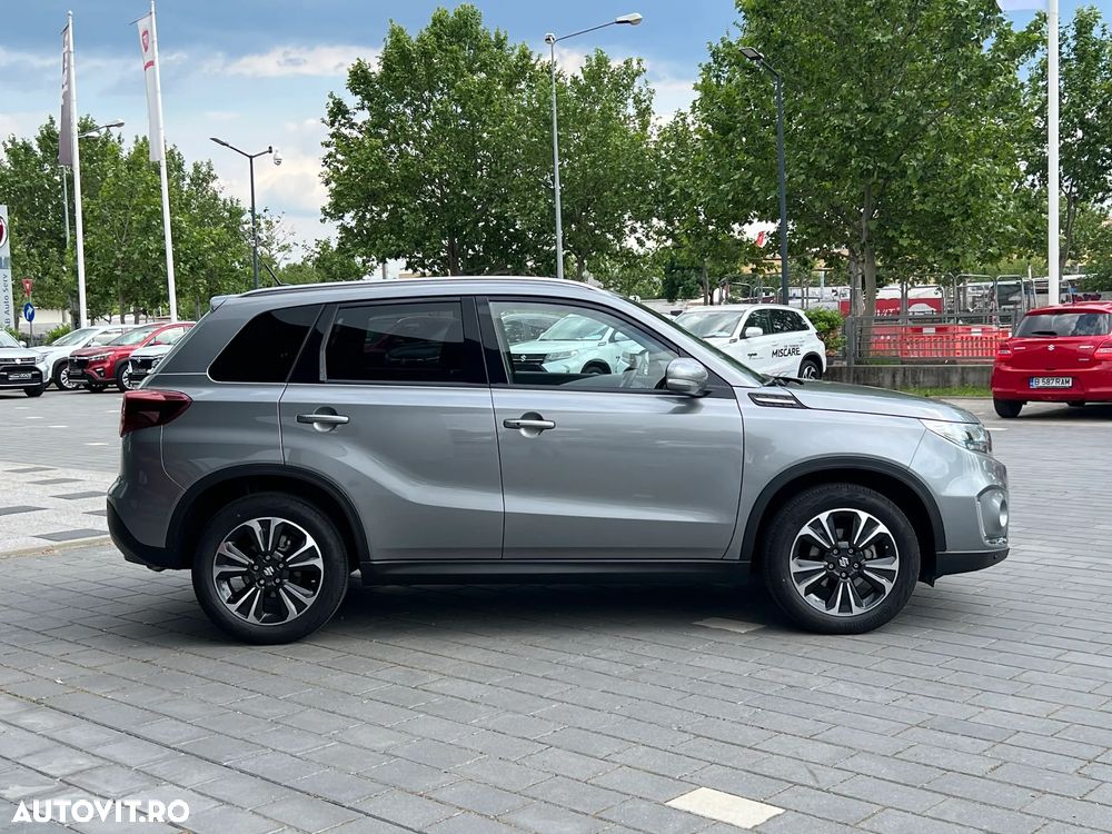 Suzuki Vitara 1.4 Boosterjet AllGrip MHEV Luxus - 11