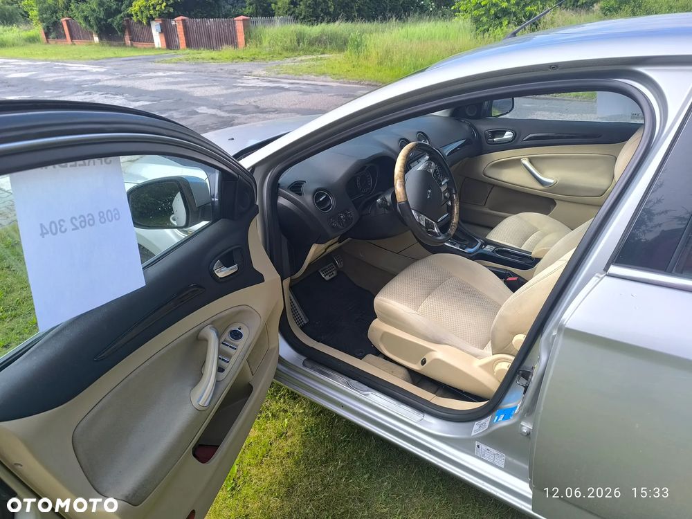 Ford Mondeo 2.3 Ghia - 6