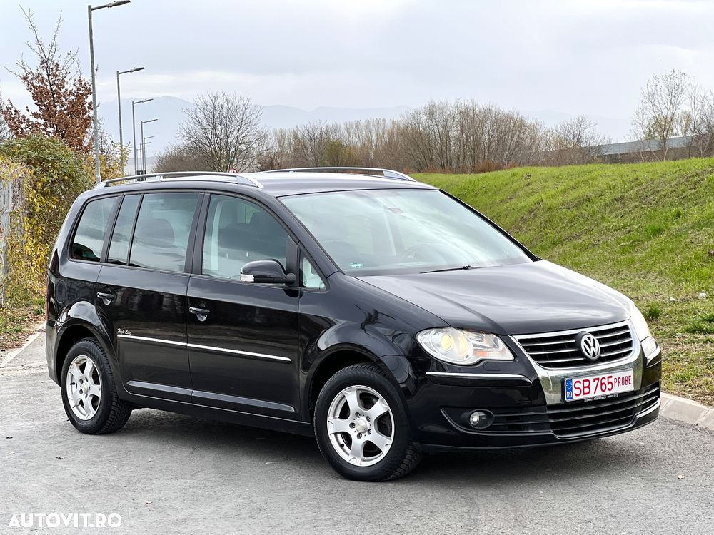 Volkswagen Touran 2.0 TDI Highline - 1