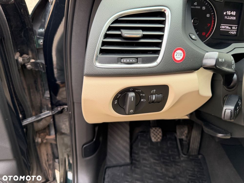 Audi Q3 2.0 TDI sport - 17