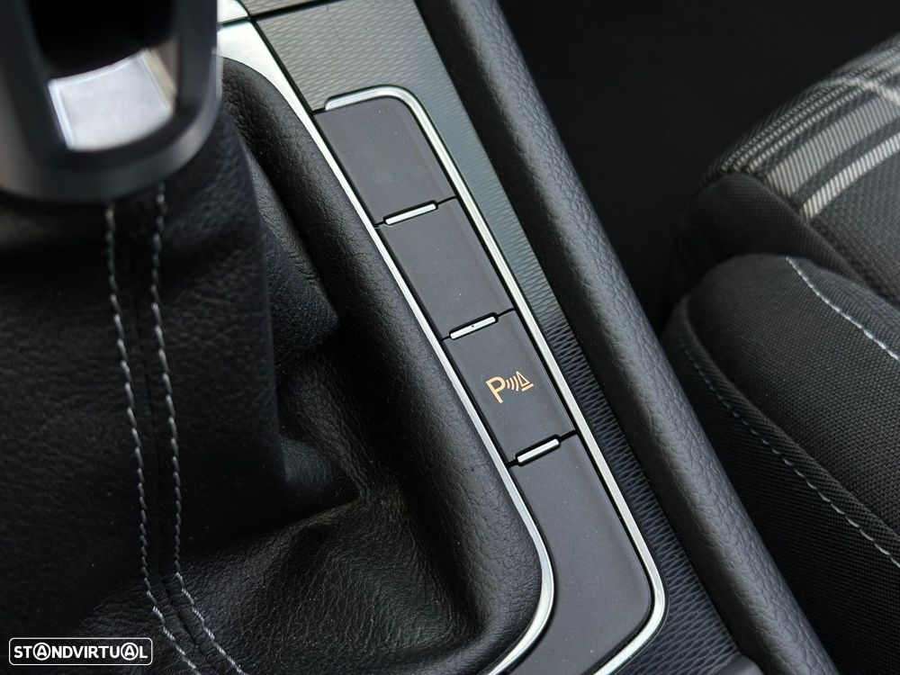 VW Golf GTD BlueMotion - 25