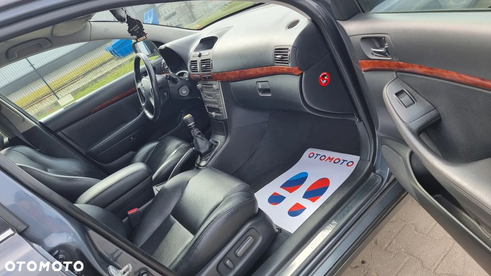 Toyota Avensis 2.2 D-4D Prestige - 8