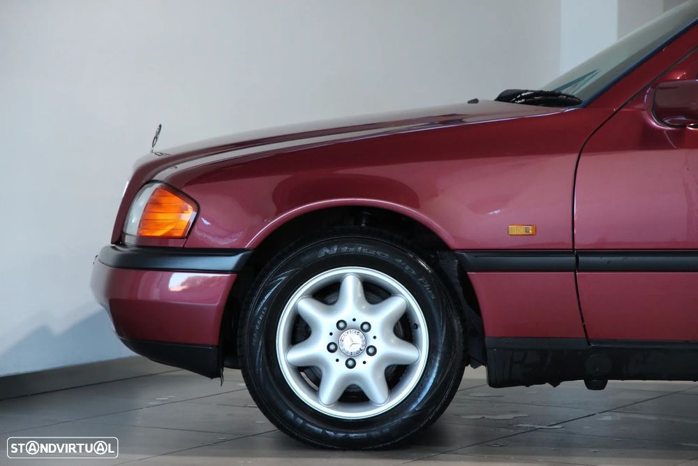 Mercedes-Benz C 180 Elegance - 7