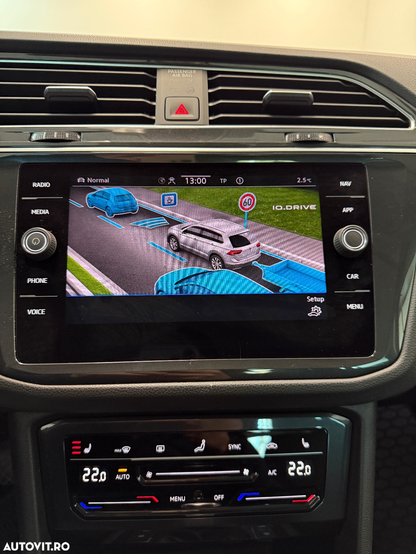 Volkswagen Tiguan 2.0 TDI SCR 4MOTION DSG Elegance - 18