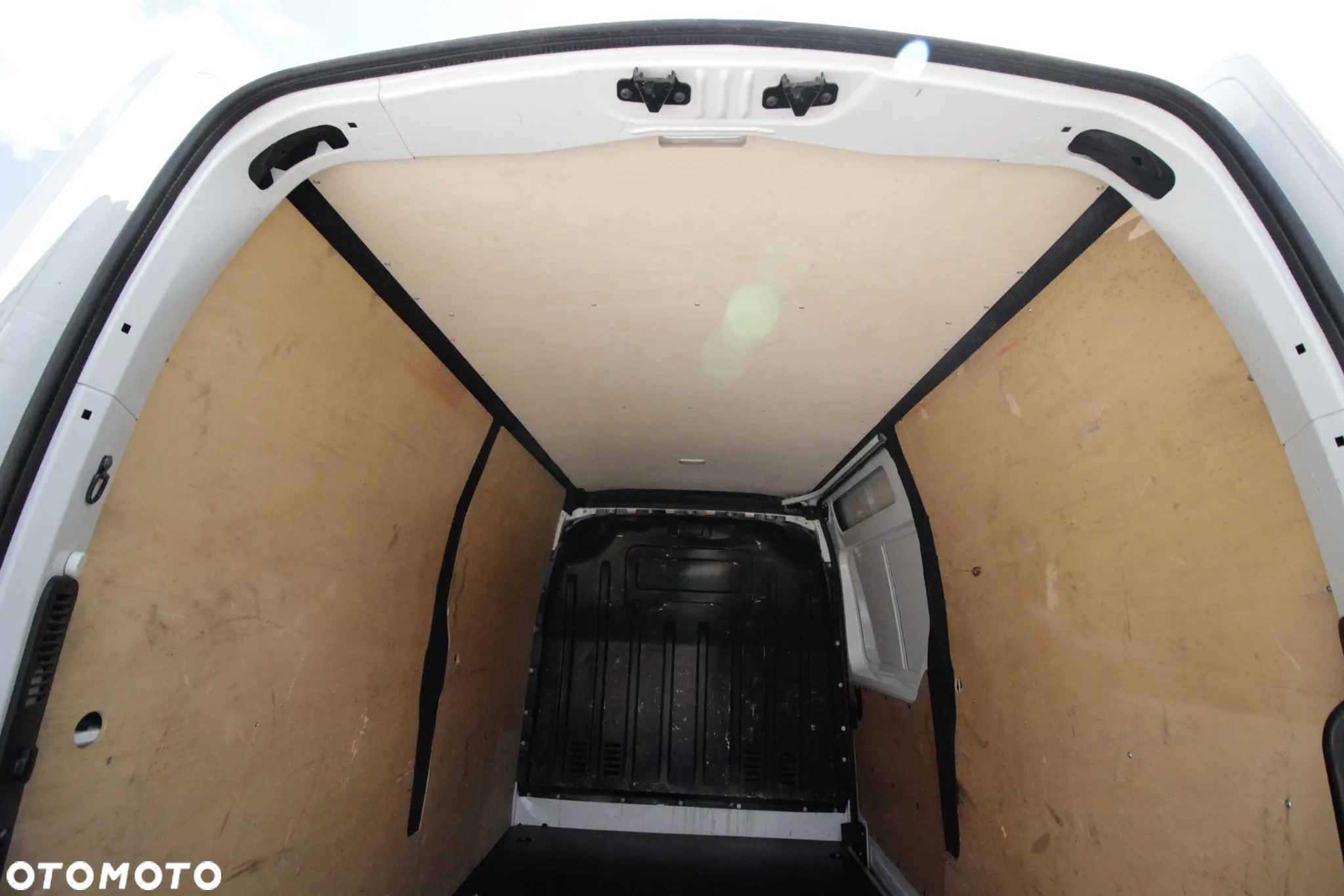Renault Master L2H2 / ** 33 TYS KM PRZEBIEGU *** - 19