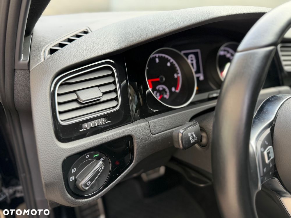 Volkswagen Golf 2.0 TDI (BlueMotion Technology) DSG Highline - 28