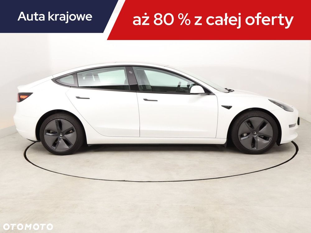 Tesla Model 3 - 8