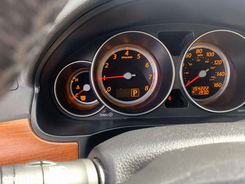 Infiniti M - 16