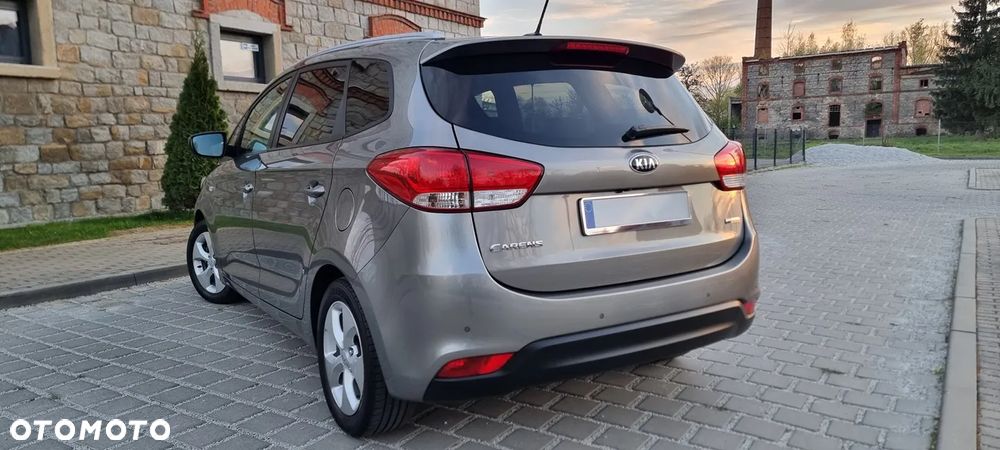 Kia Carens 1.6 GDI Dream Team Edition - 8