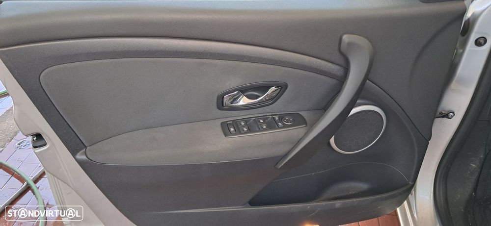 Renault Mégane 1.5 dCi Confort CO2 Champion - 8