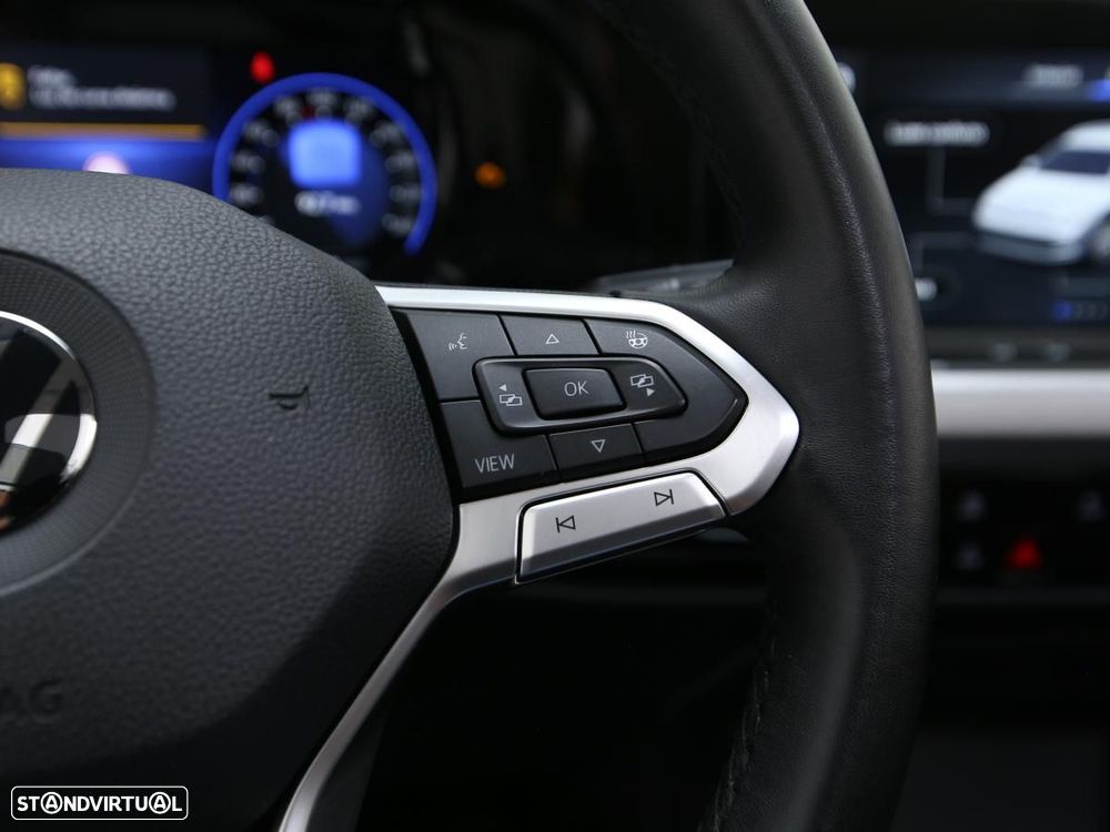 VW Golf Variant 2.0 TDi SCR DSG Active - 31