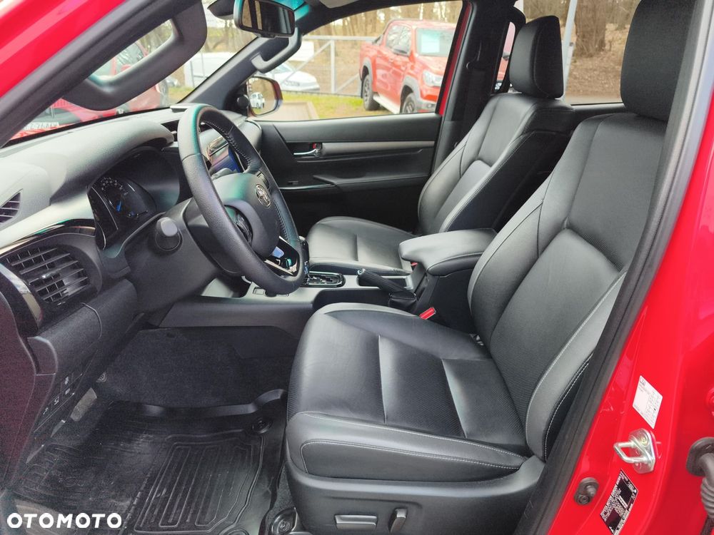 Toyota Hilux - 15