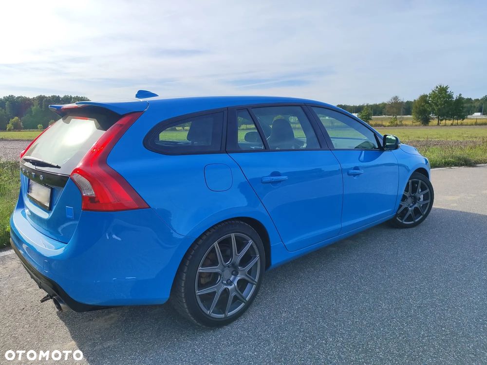 Volvo V60 T6 AWD Polestar - 11