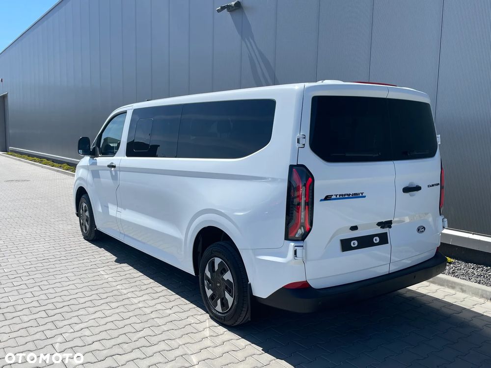 Ford E-Transit Custom Kombi 340 L2H1 Trend M1 - 9