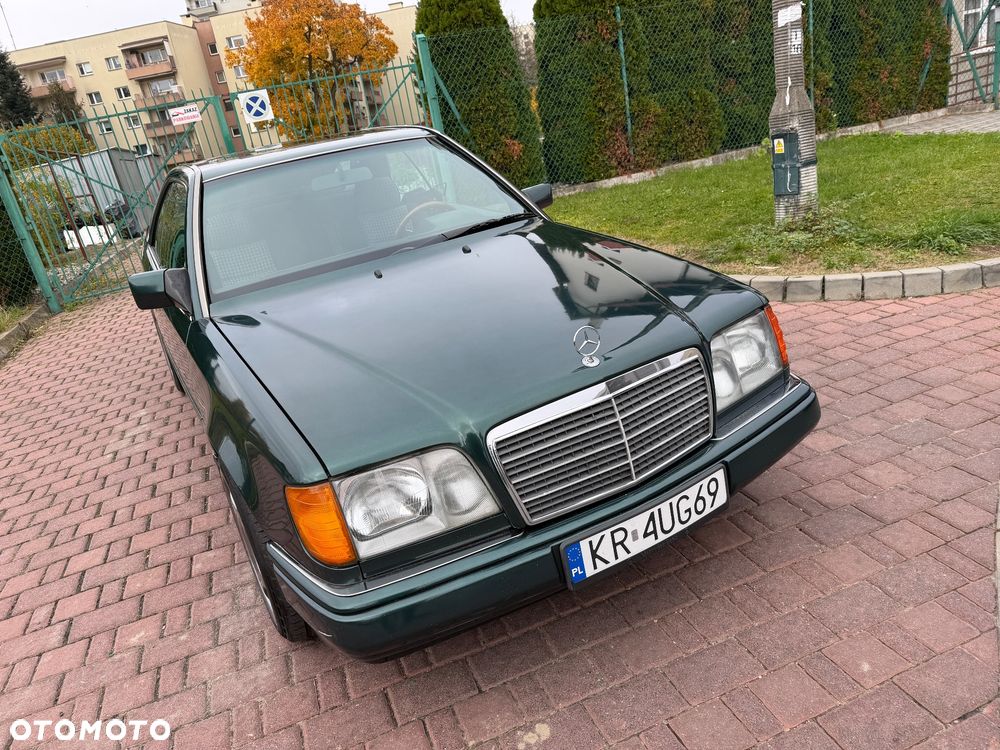 Mercedes-Benz E-Class 1995 photo 4