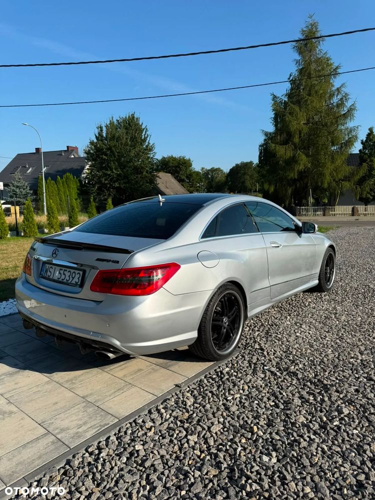 Mercedes-Benz Klasa E 350 CDI BlueEff - 9