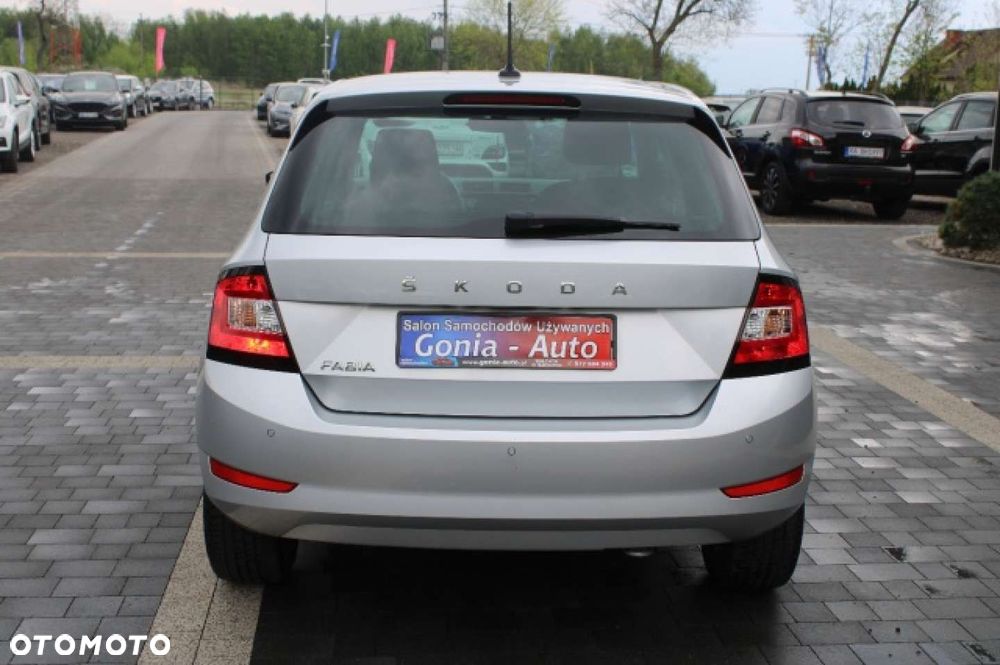Skoda Fabia - 5