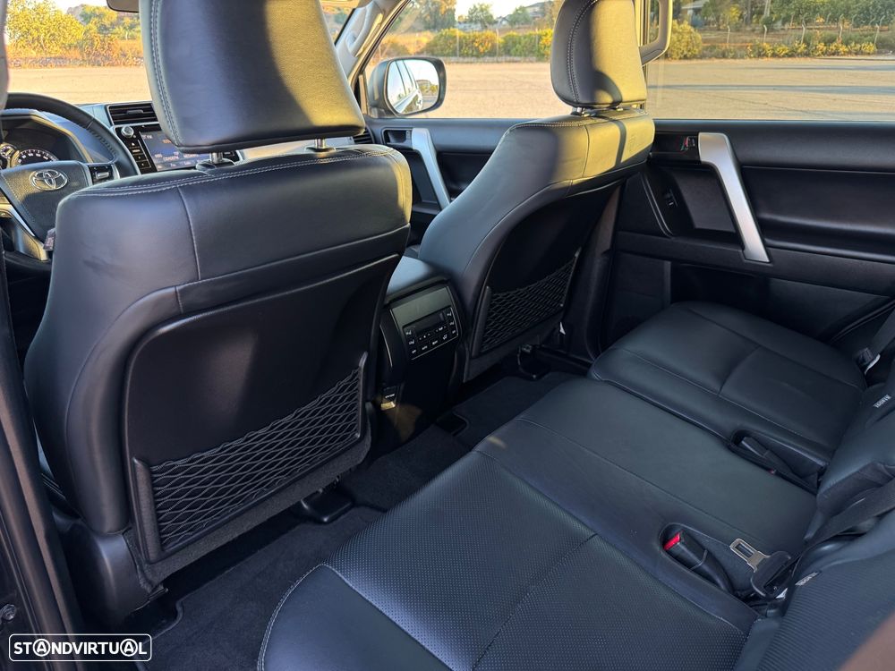Toyota Land Cruiser Prado - 15