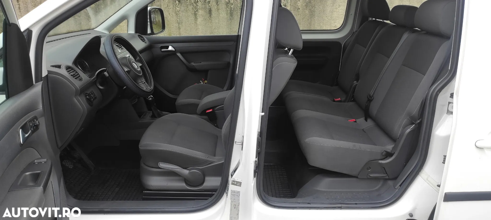 Volkswagen Caddy 1.6 TDI BlueMotion - 9