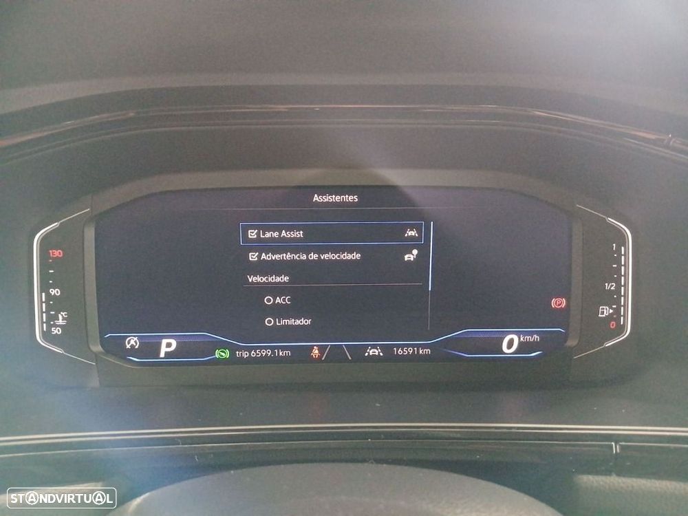 VW T-Roc 1.5 TSI R-Line DSG - 22