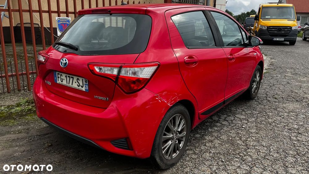 Toyota Yaris 1.5 VVT-i Comfort mit Design Paket - 2