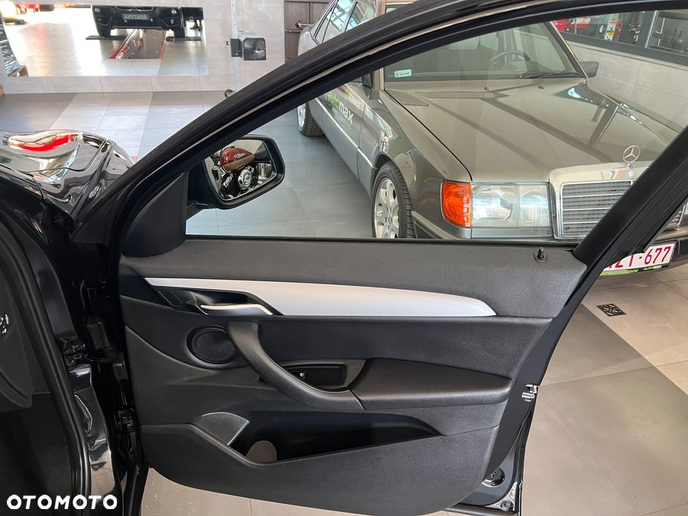 BMW X1 sDrive18i Business Edition - 27