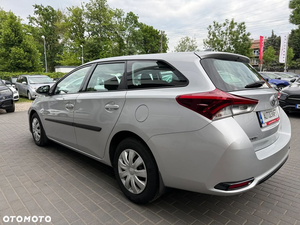 Toyota Auris 1.33 VVT-i Active - 23