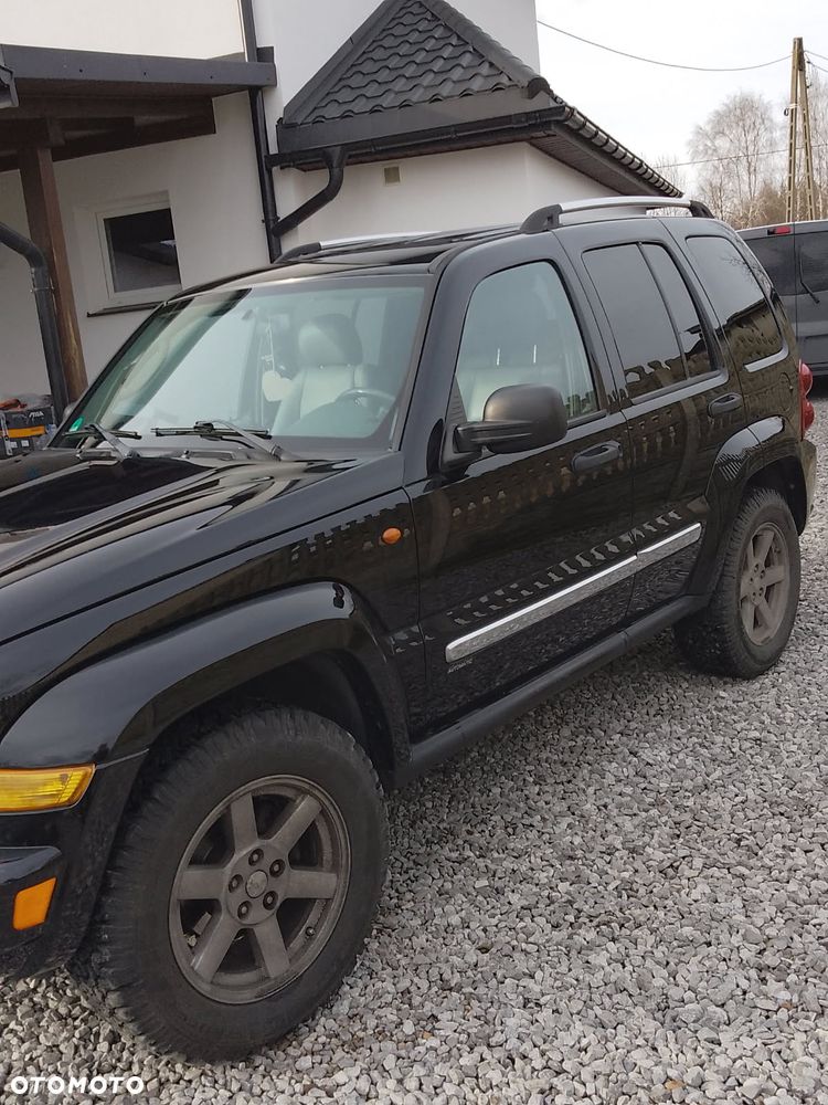 Jeep Cherokee - 4