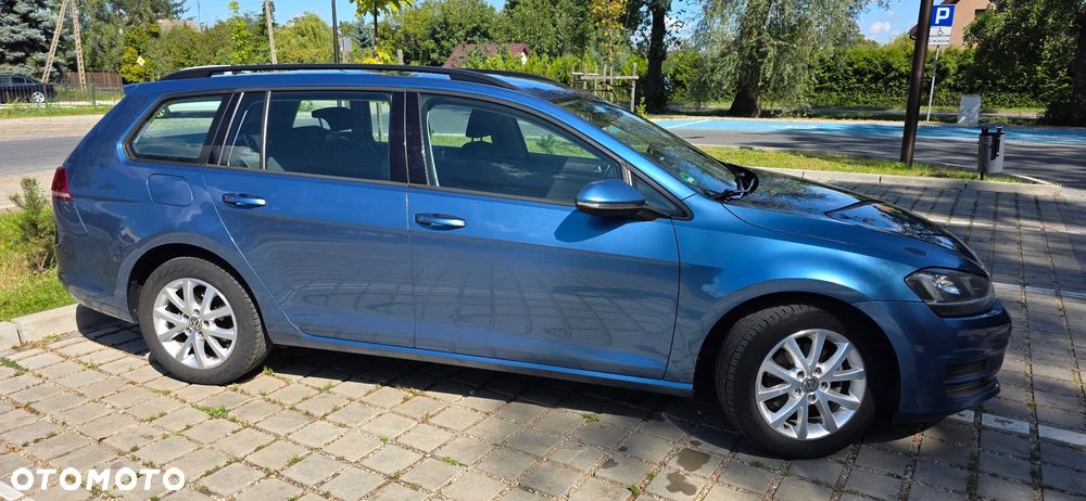 Volkswagen Golf 1.6 TDI DPF BlueMotion Technology Comfortline - 8