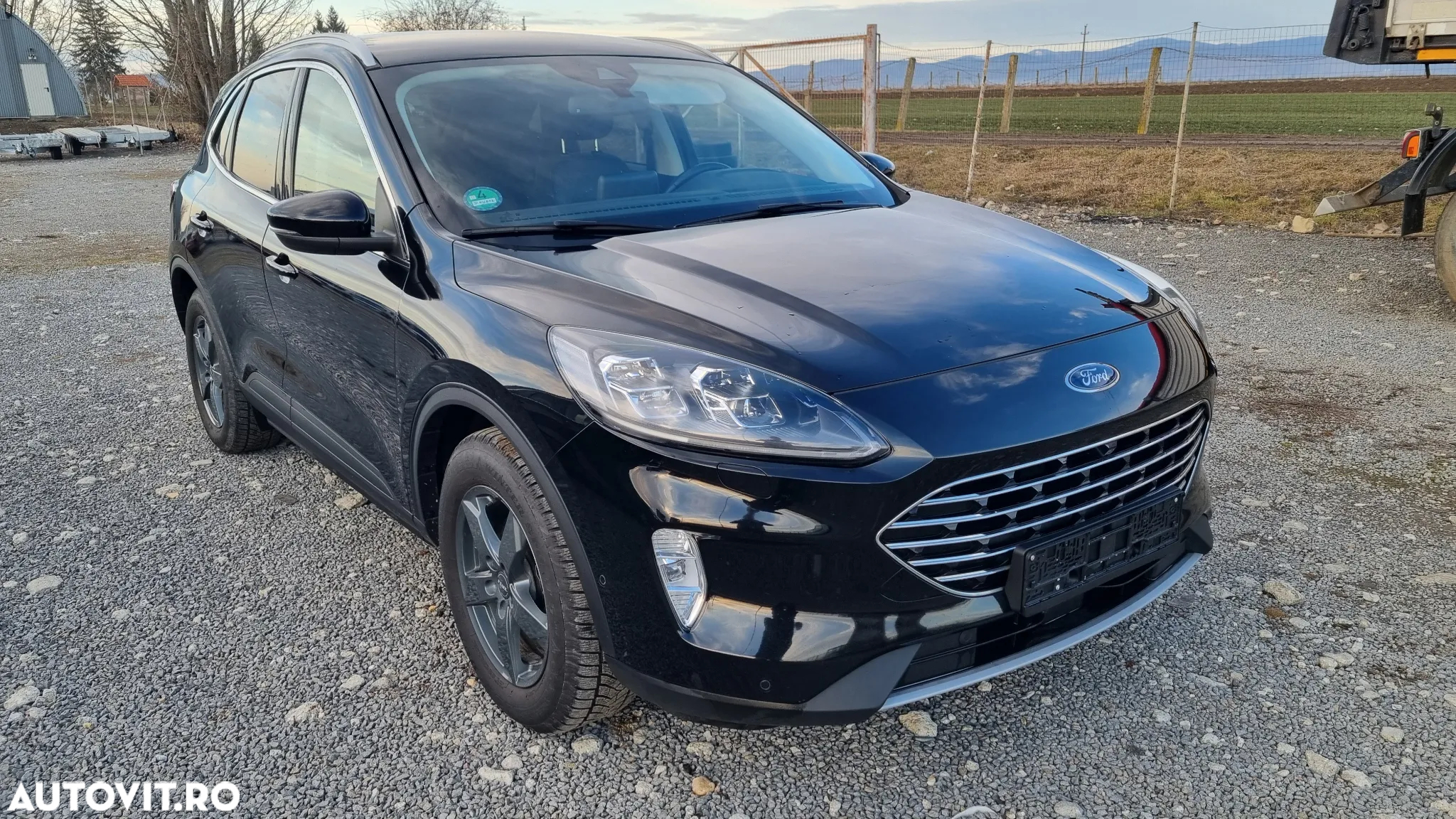 Ford Kuga 2.0 EcoBlue 4x4 Aut. TITANIUM X - 3