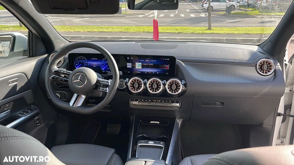 Mercedes-Benz EQA - 17