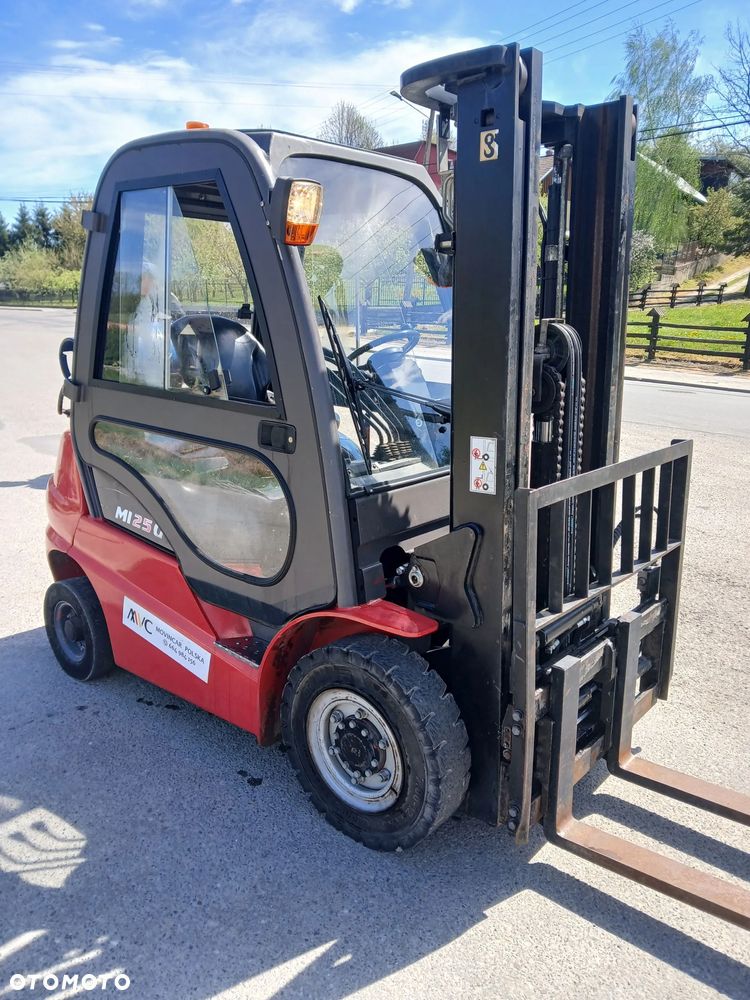 Manitou MI 25 G S2 - 10