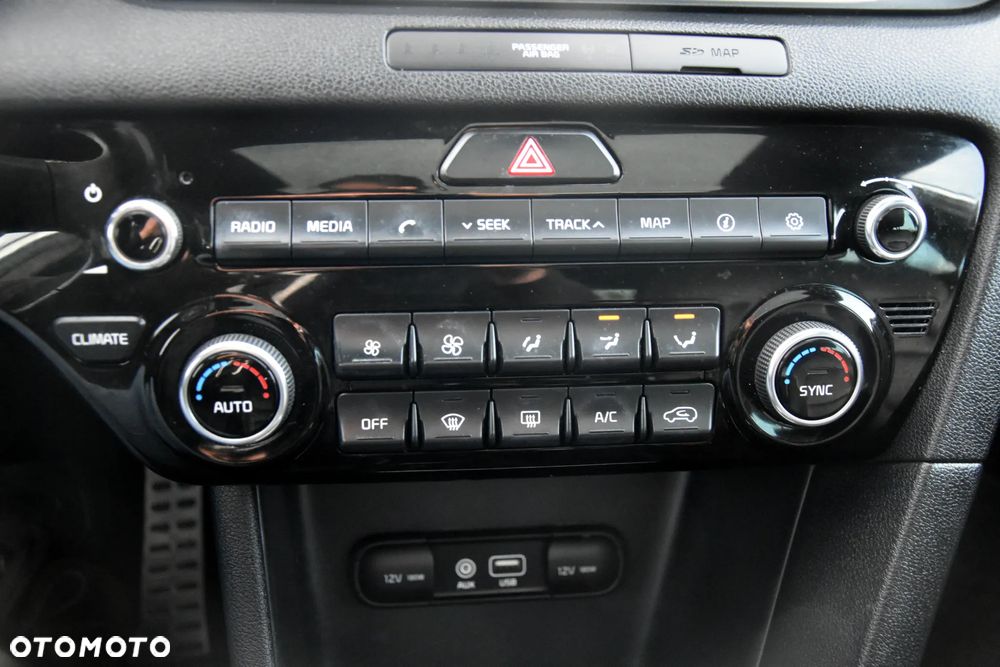 Kia Sportage 2,0 CRDI AWD GT Line - 29