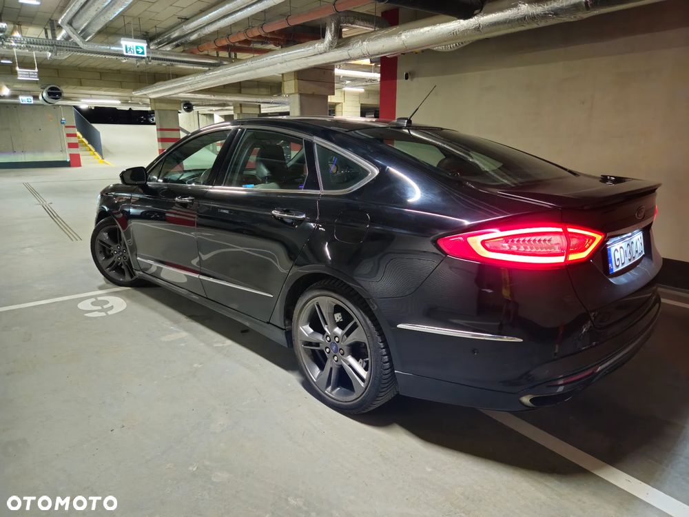 Ford Fusion - 5