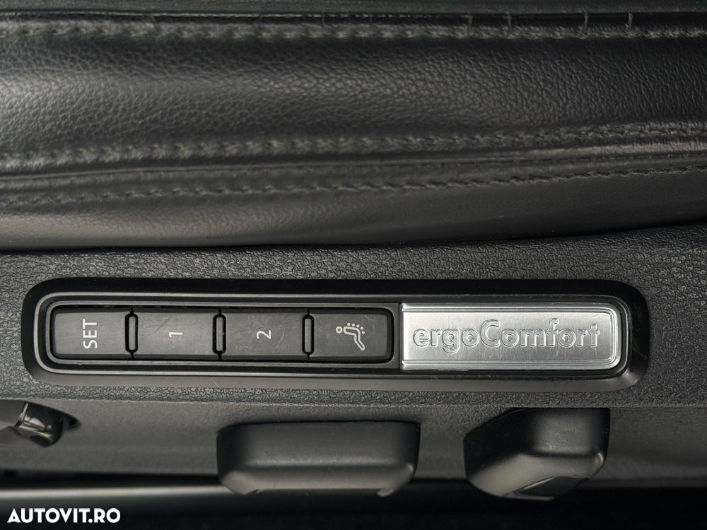 Volkswagen Passat Alltrack 2.0 TDI SCR 4Motion DSG (BMT) - 30