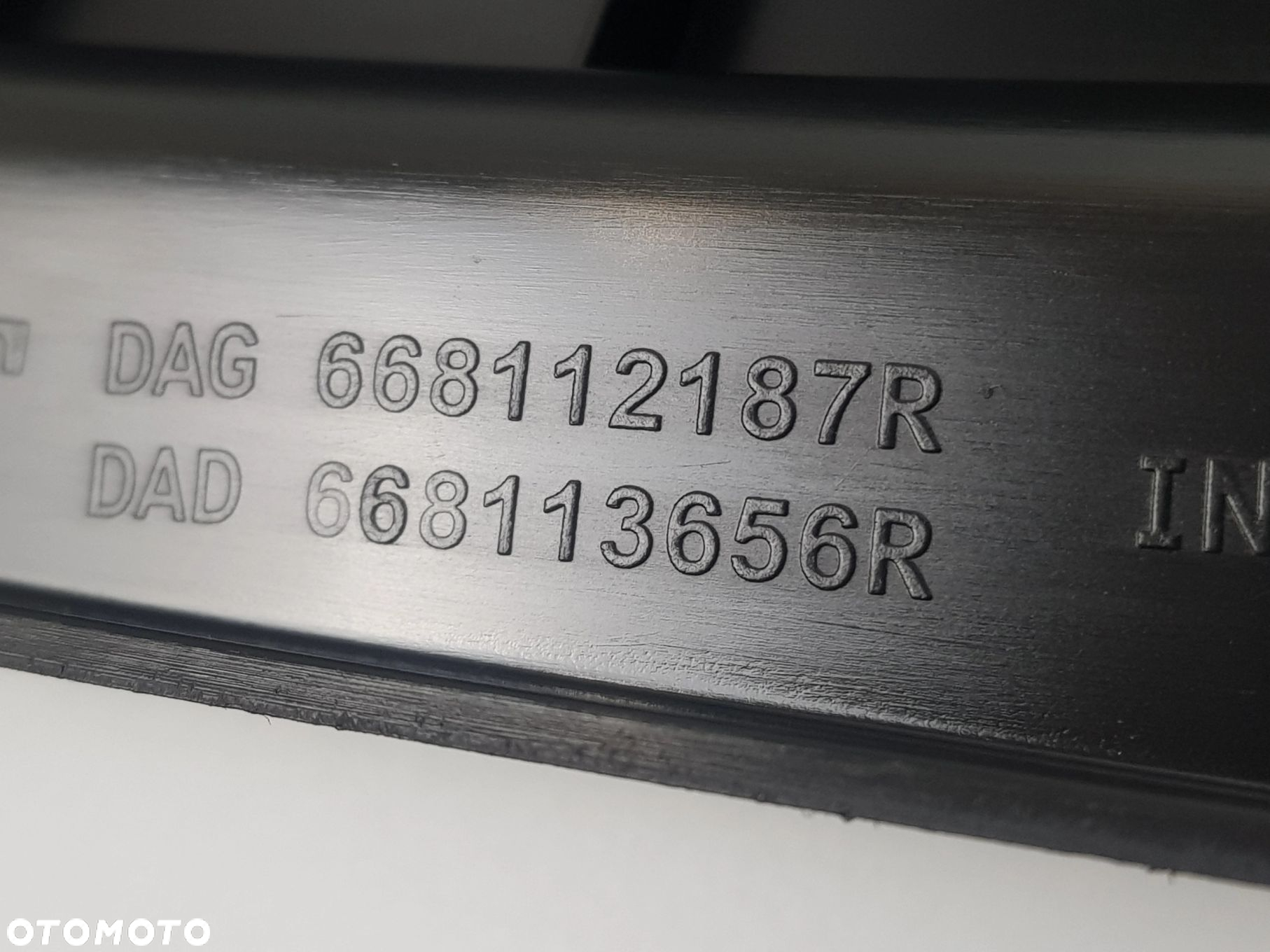 Podszybie kompletne Renault Master III Lift 668113656R - 3