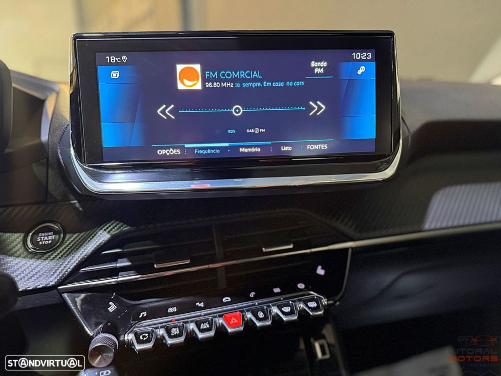 Peugeot 2008 1.2 PureTech Allure Pack - 28