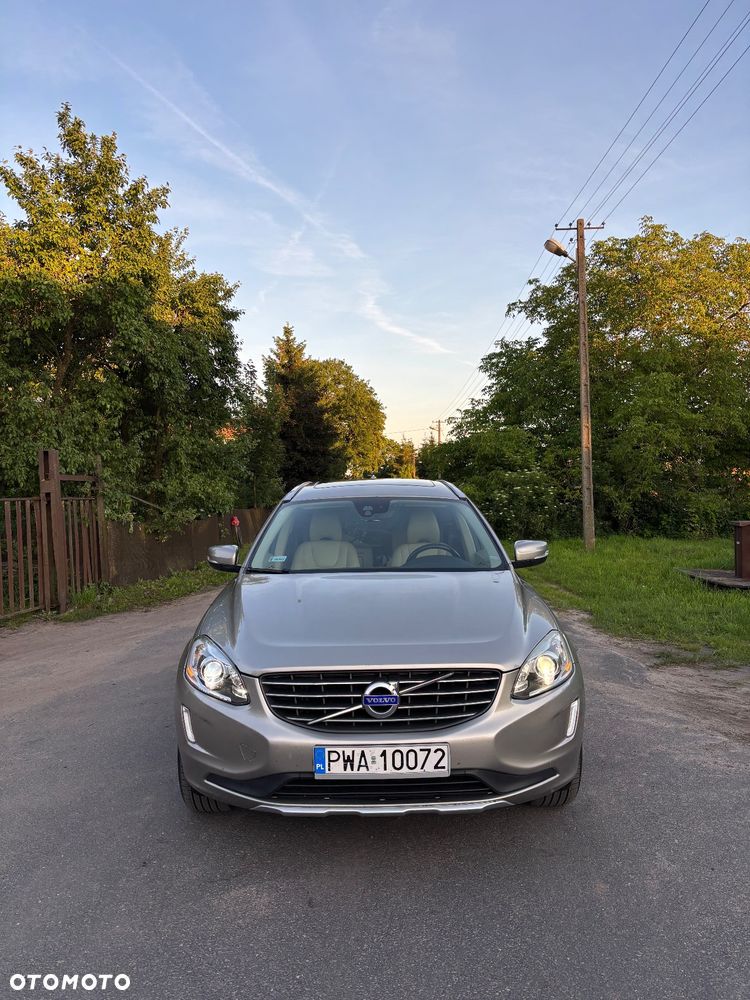 Volvo XC 60 B5 B AWD Essential - 6