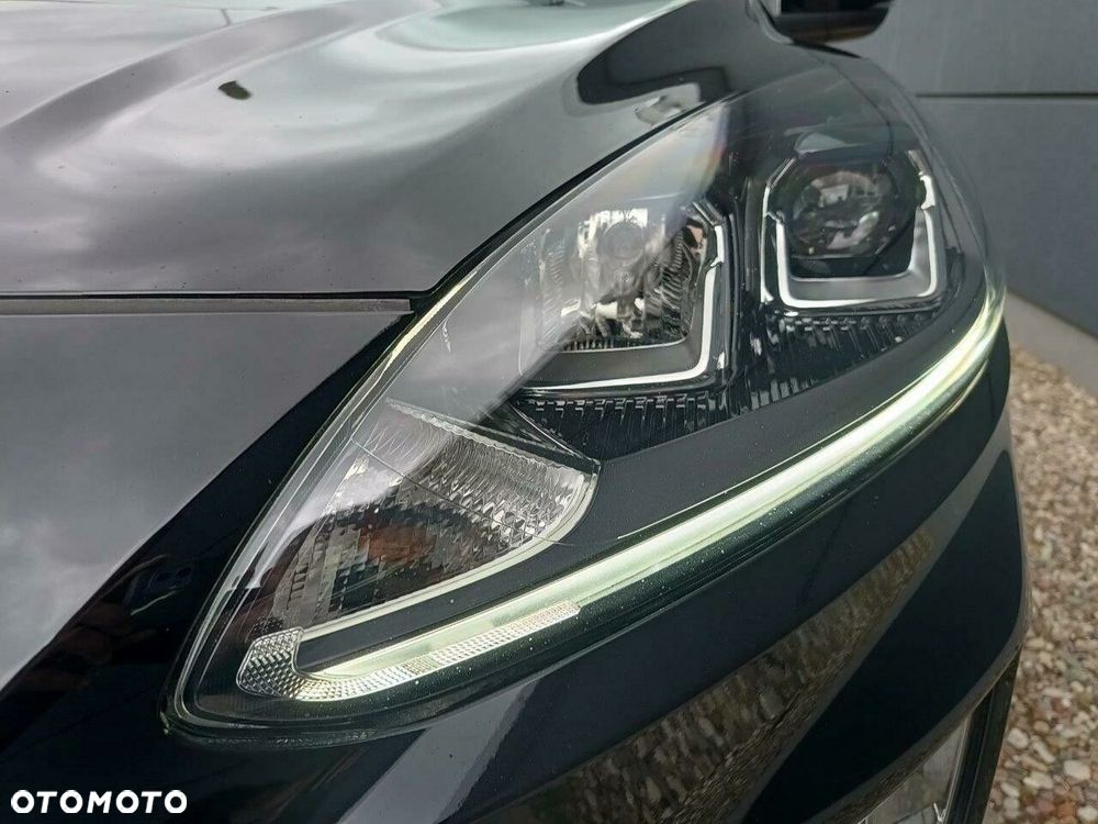 Ford Kuga - 12